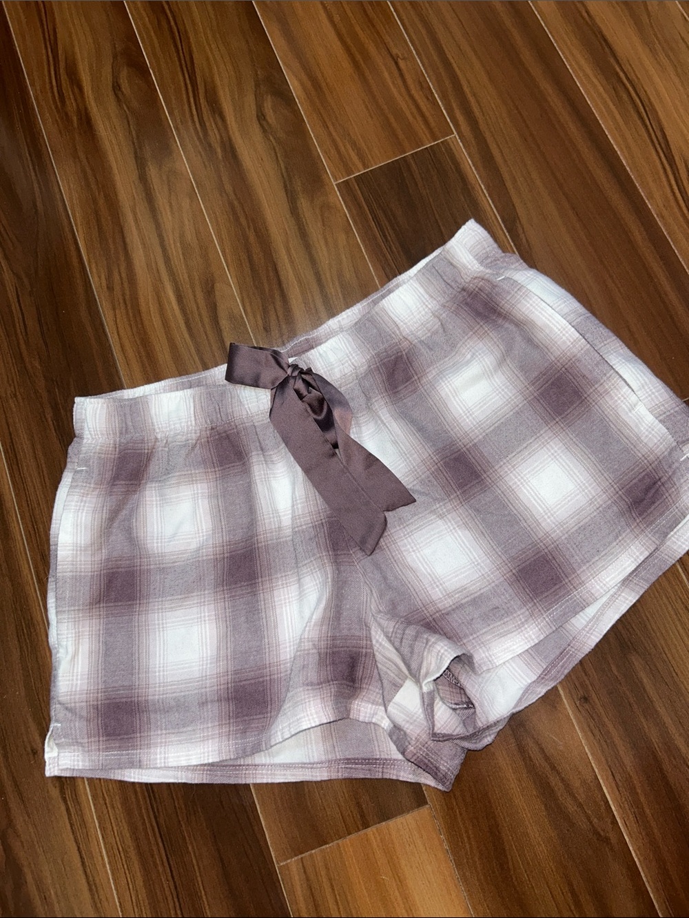 Large Hollister Sleep pajama shorts flannel purple satin bow with pockets